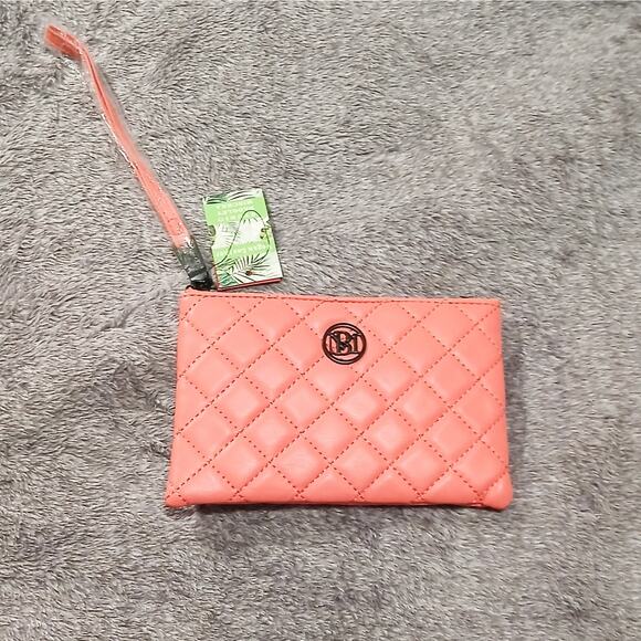 Studio Badgley Mischka coral vegan leather diamond quilted wristlet - Picture 2 of 7